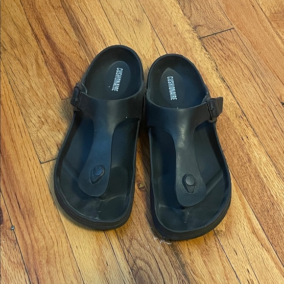 Cushionaire Shoes - Cushionaire Black Slide Sandals